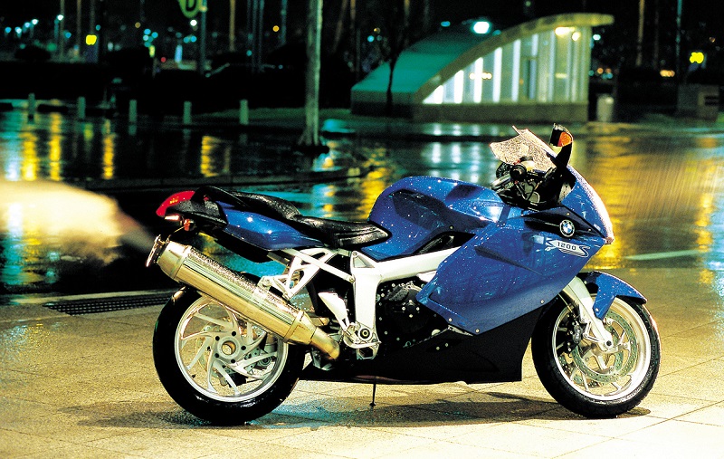 Самые быстрые мотоциклы современности (10 фото)