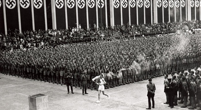 Заброшенный храм нацистской Олимпиады (14 фото)