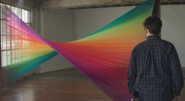 Дальтоники впервые видят радугу в специальных очках - эмоциональное видео 