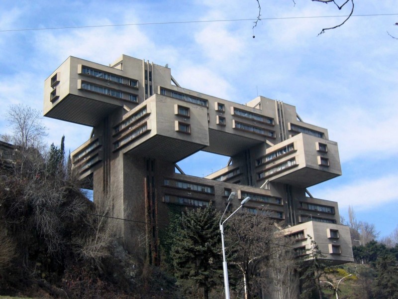 12 самых безумных зданий эпохи СССР