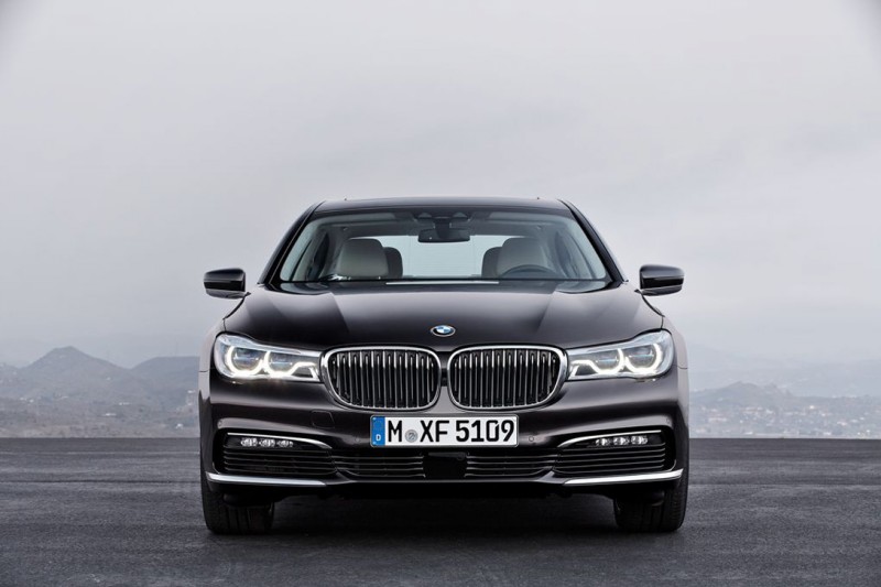 BMW 7-series 2016 (11 )