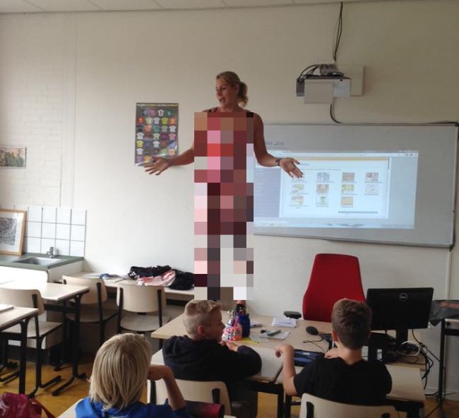 Эта учительница точно знает, как привлечь внимание школьников (3 фото)
