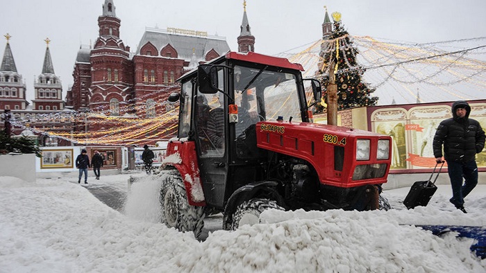 Москву завалило снегом (12 фото)