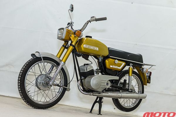 Гоночные мотоциклы СССР. Как это начиналось (12 фото)