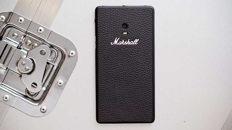Marshall London: первый смартфон от гуру звука стал самым громким в мире (8 фото)