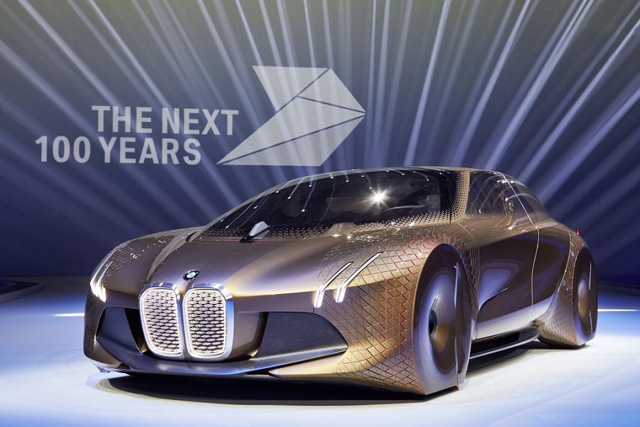 BMW  Vision Next 100:      100  (9  + )