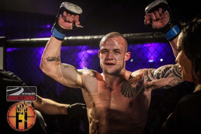 Актер Джошуа Хердман из «Гарри Поттера» решил стать профессиональным бойцом MMA (3 фото)