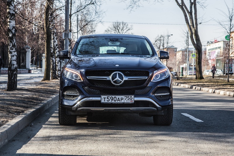 Mercedes-Benz GLE Coupe: - (7 )