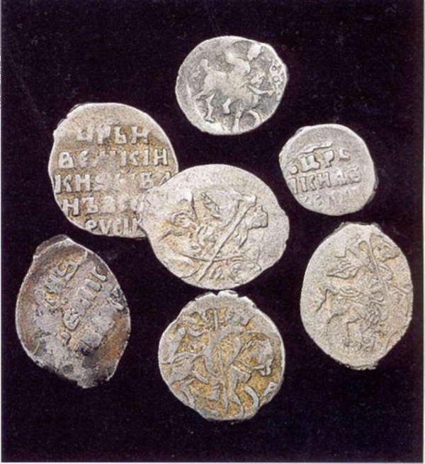 Чем расплачивались в Древней Руси (7 фото)