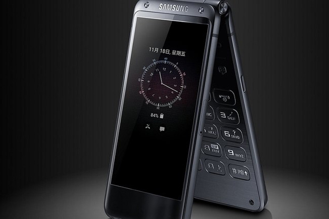 Samsung случайно слил новую «раскладушку» в сеть (2 фото)
